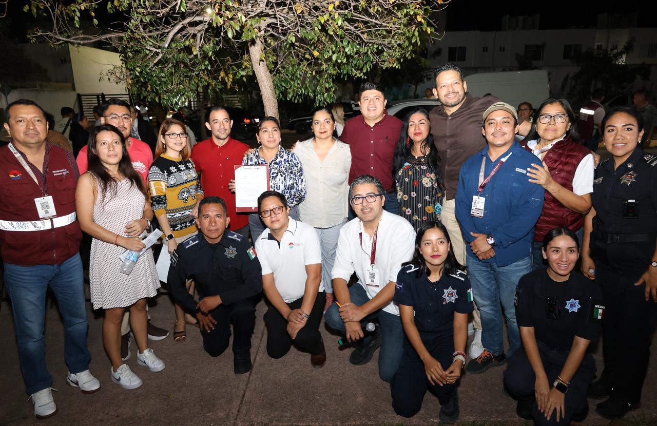 uploads/6/32/01 (2796).Jpeg